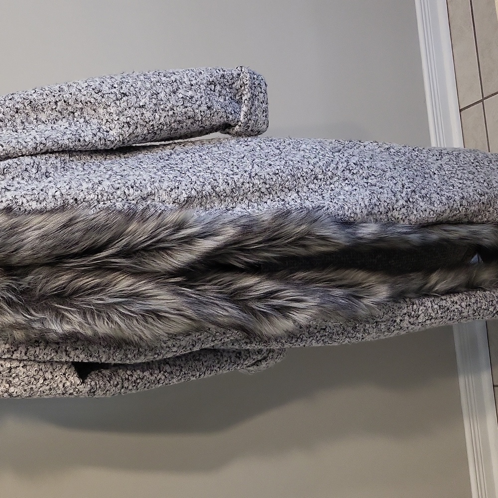 Ladies' full-length sweater coat - Picture 3 of 16